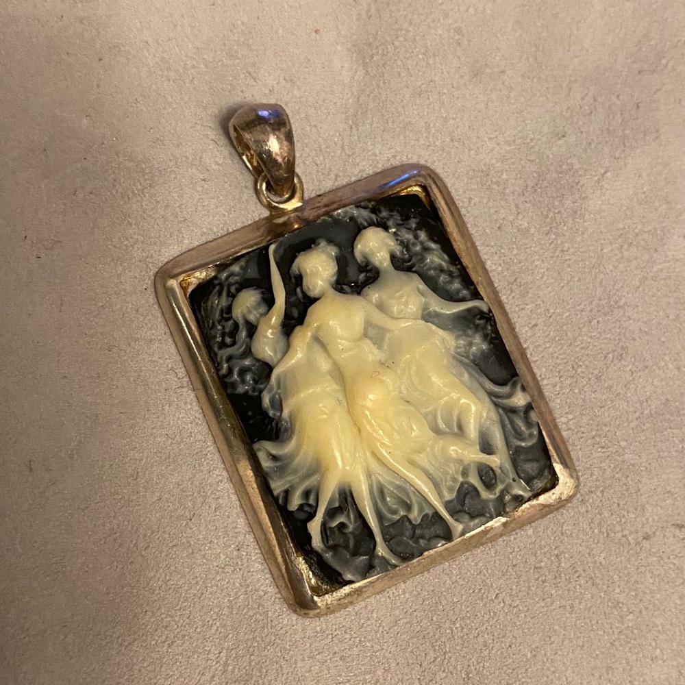 Vintage dancing nymphs cameo pendant